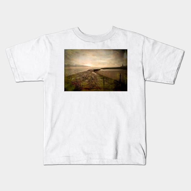 Artistic Cullercoats Bay Kids T-Shirt by Violaman